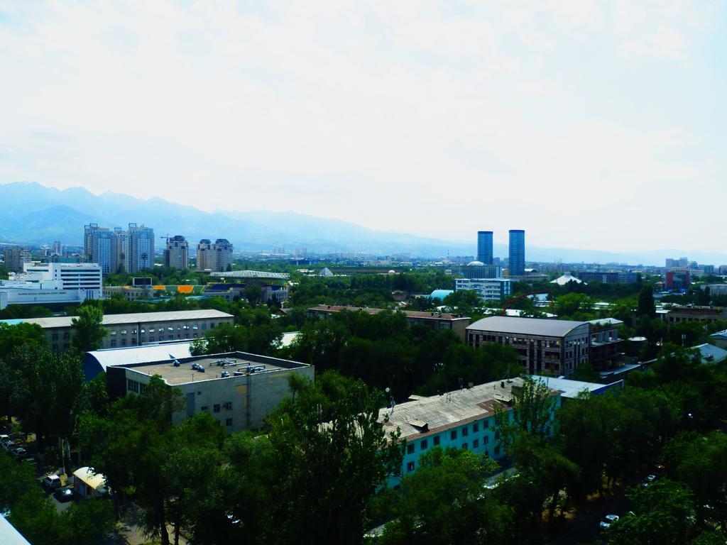 Sky Hostel Almaty Zimmer foto